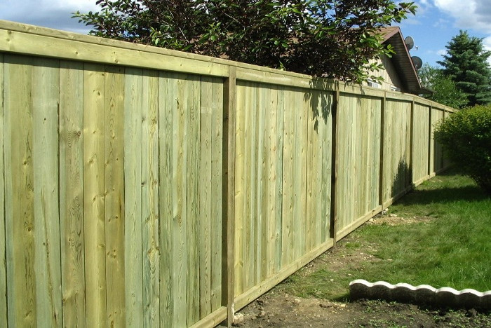 Capped Fence